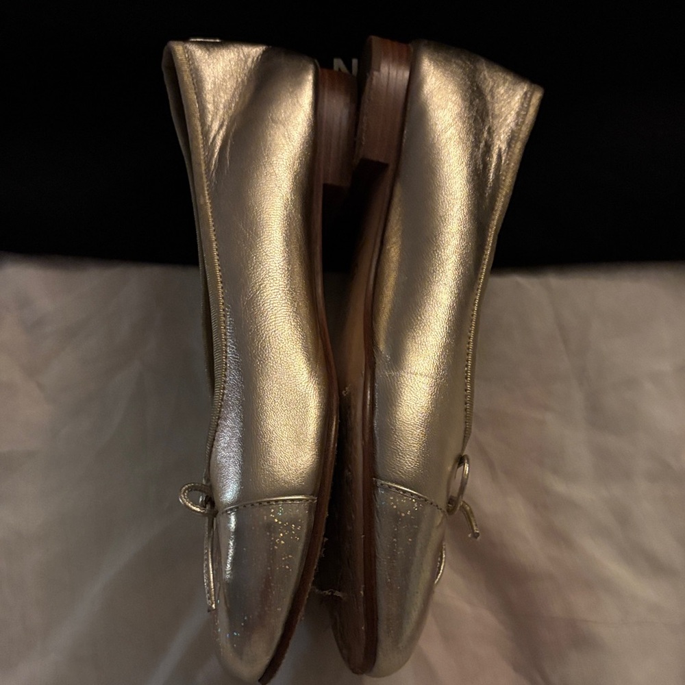 CHANEL Women's Metallic Gold Flats - Picture 14 of 15